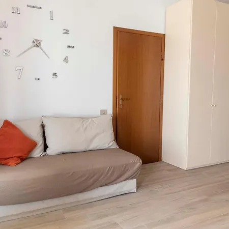 Amazing Penthouse Roma Eur-3